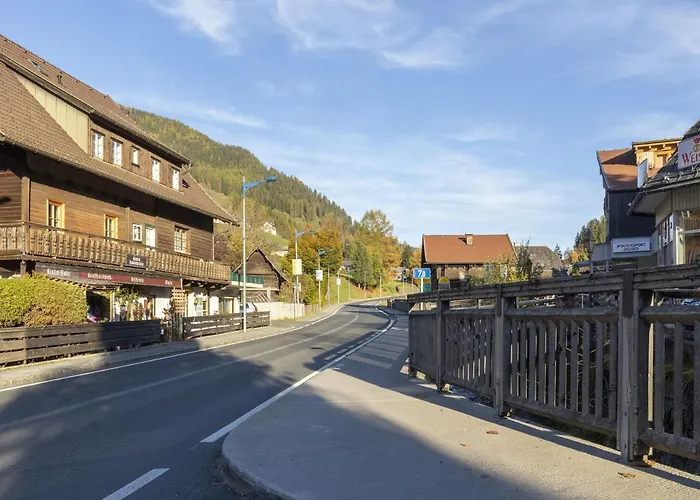 Apartment Zentral Gelegenes In *